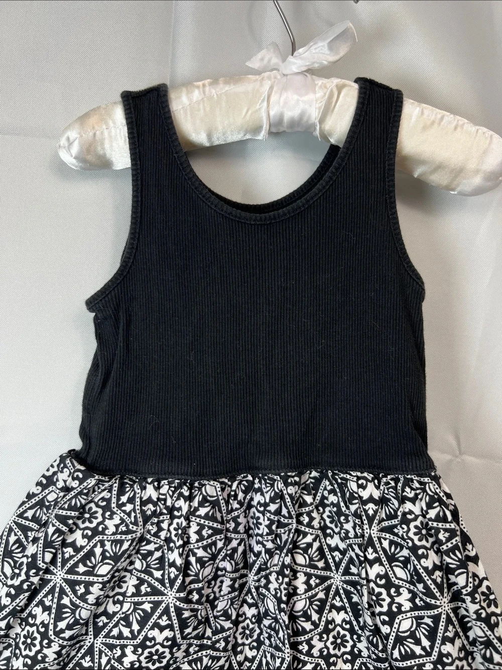 Gap Kids black and white tank dress size XS (4-5) E UC